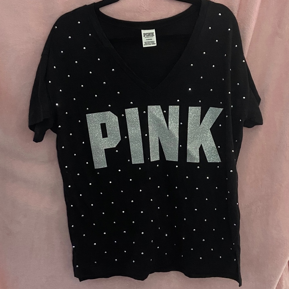 Vs pink medium top
